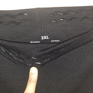 2 pair of Shapermint leggings. Free shirt